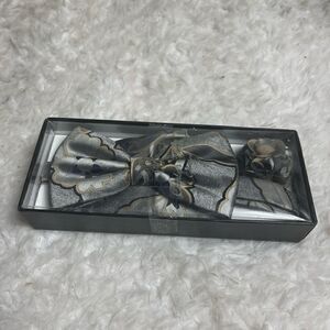 Charles’s Wain Collection Clip-on Bowtie, Hankey,Flower Set gray,black &…